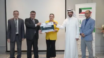 «الخيرية العالمية» تُساعد 100 طالب في ماليزيا