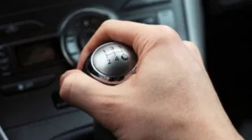 أخطاء شائعة تؤدي إلى تلف نظام نقل الحركة في سيارتك دون أن تلاحظها.. اكتشفها الآن.