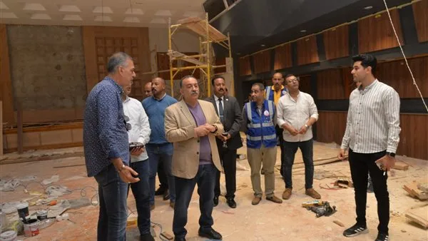 محافظ أسيوط يباشر متابعة تطوير قاعة المؤتمرات الرئيسية في مبنى المحافظة محافظ أسيوط يباشر متابعة تطوير قاعة المؤتمرات الرئيسية في مبنى المحافظة
