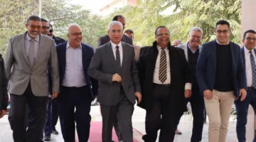 رئيس جامعة المنيا يقوم بزيارة مفاجئة لمستشفى القلب والصدر
