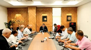 وزير الإسكان يجتمع لمناقشة تقدم العمل والموقف الحالي لمشروع “صواري” في الإسكندرية