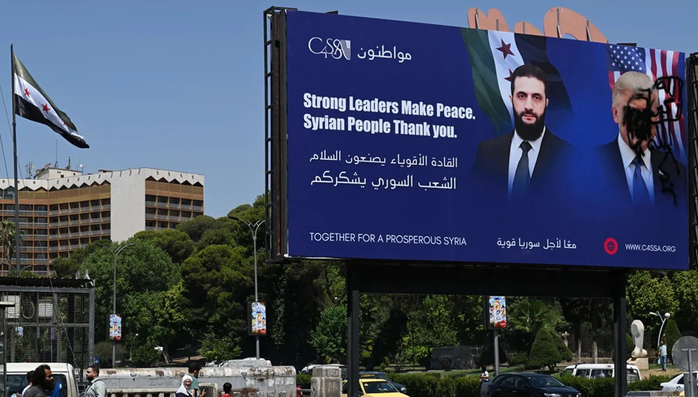 5 عند الخامسة: تطورات جديدة في مطار بيروت… اجتماع سوري إسرائيلي قريب و’استراتيجية خفية’ 5 عند الخامسة: تطورات جديدة في مطار بيروت… اجتماع سوري إسرائيلي قريب و’استراتيجية خفية’