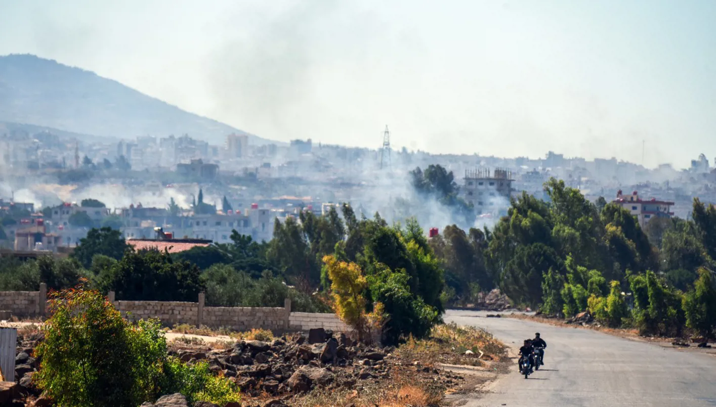 5 في الخامسة: لبنان يطالب بزيادة الضغوط على إسرائيل… وتواصل الغارات على دمشق والسويداء