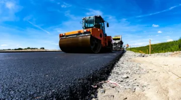 بدء أعمال إصلاح شارع السلام الواصل بين إربد والأغوار الشمالية