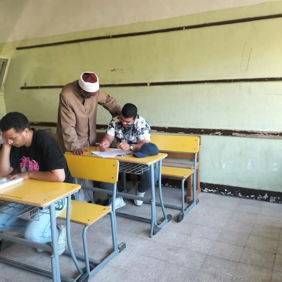غرفة عمليات امتحانات الثانوية الأزهرية: عدم وجود شكاوى في امتحان البلاغة للقسم العلمي للأزهر الشريف غرفة عمليات امتحانات الثانوية الأزهرية: عدم وجود شكاوى في امتحان البلاغة للقسم العلمي للأزهر الشريف