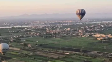 رحلات المنطاد تلوّن سماء الأقصر بمشاركة 600 زائر من جميع أنحاء العالم