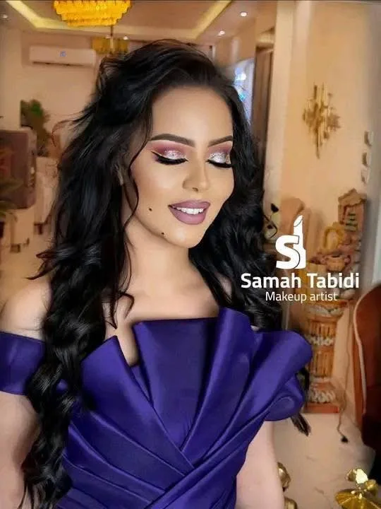 بالصور: الحسناء “هند”، طليقة الفنان مأمون سوار الذهب، تجذب الأنظار بإطلالة جريئة على وسائل التواصل الاجتماعي
