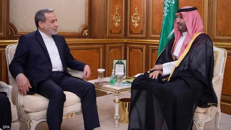 ولي العهد السعودي يجتمع بوزير الخارجية الإيراني ولي العهد السعودي يجتمع بوزير الخارجية الإيراني