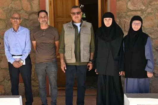 محافظ جنوب سيناء يتفقد دير السبع بنات في وادي فيران