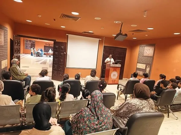 الثقافة تقيم فعالية ثقافية في المتحف القومي بسوهاج تحت شعار “تراثك ميراثك” الثقافة تقيم فعالية ثقافية في المتحف القومي بسوهاج تحت شعار “تراثك ميراثك”