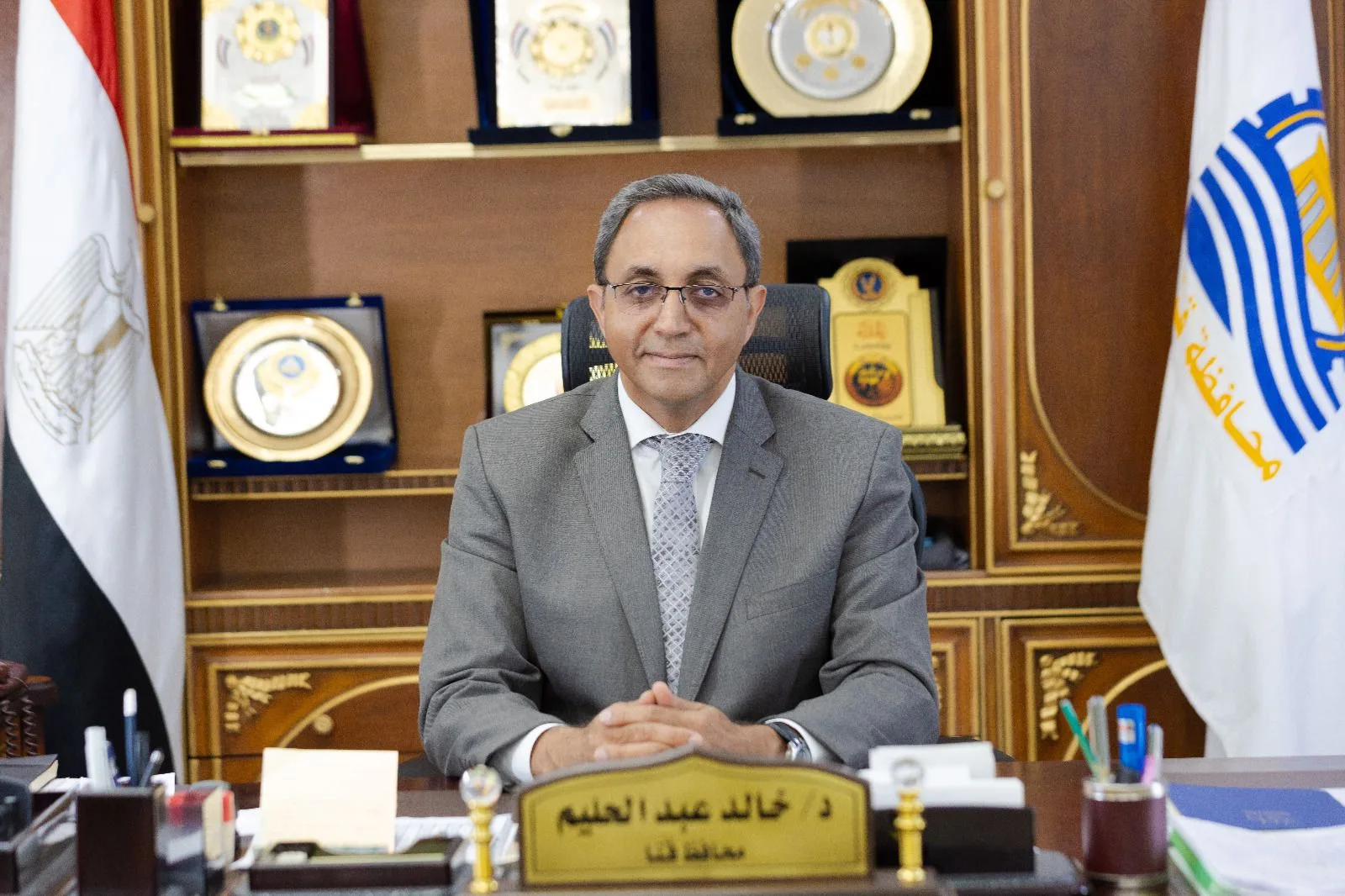 محافظ قنا يعلن تنفيذ قرارات اللجنة العليا للانتخابات بشأن مرشحي مجلس الشيوخ