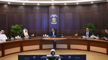 رئيس الوزراء يجتمع برئيس مجلس إدارة مجموعة “سمو القابضة” السعودية