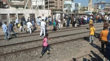 توك توك: أزمة حادة على الطرق