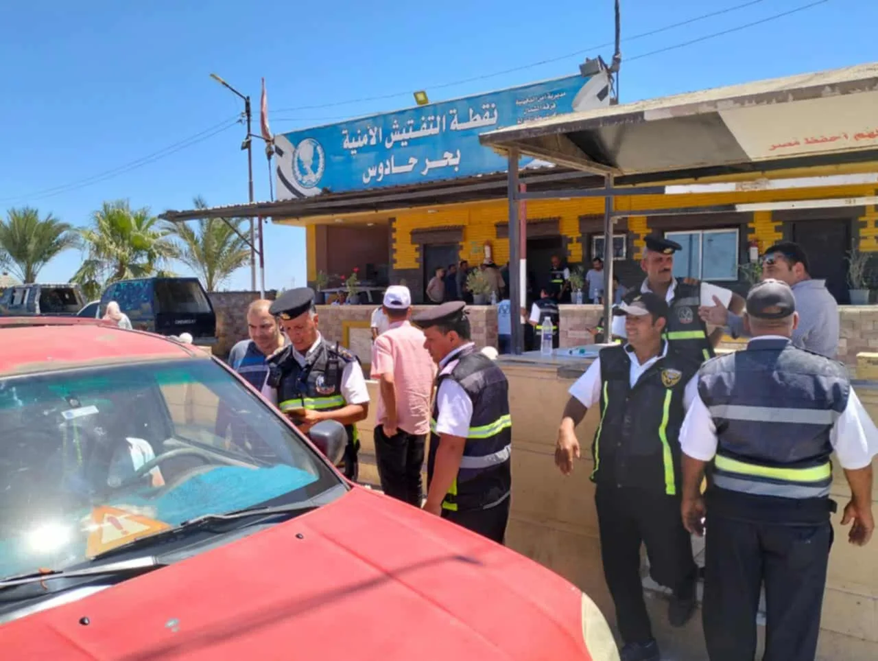 حملات غير متوقعة على الطرق في الدقهلية تكشف عن متعاطي المخدرات وتضبط مخالفات مرورية في كمين المنزلة