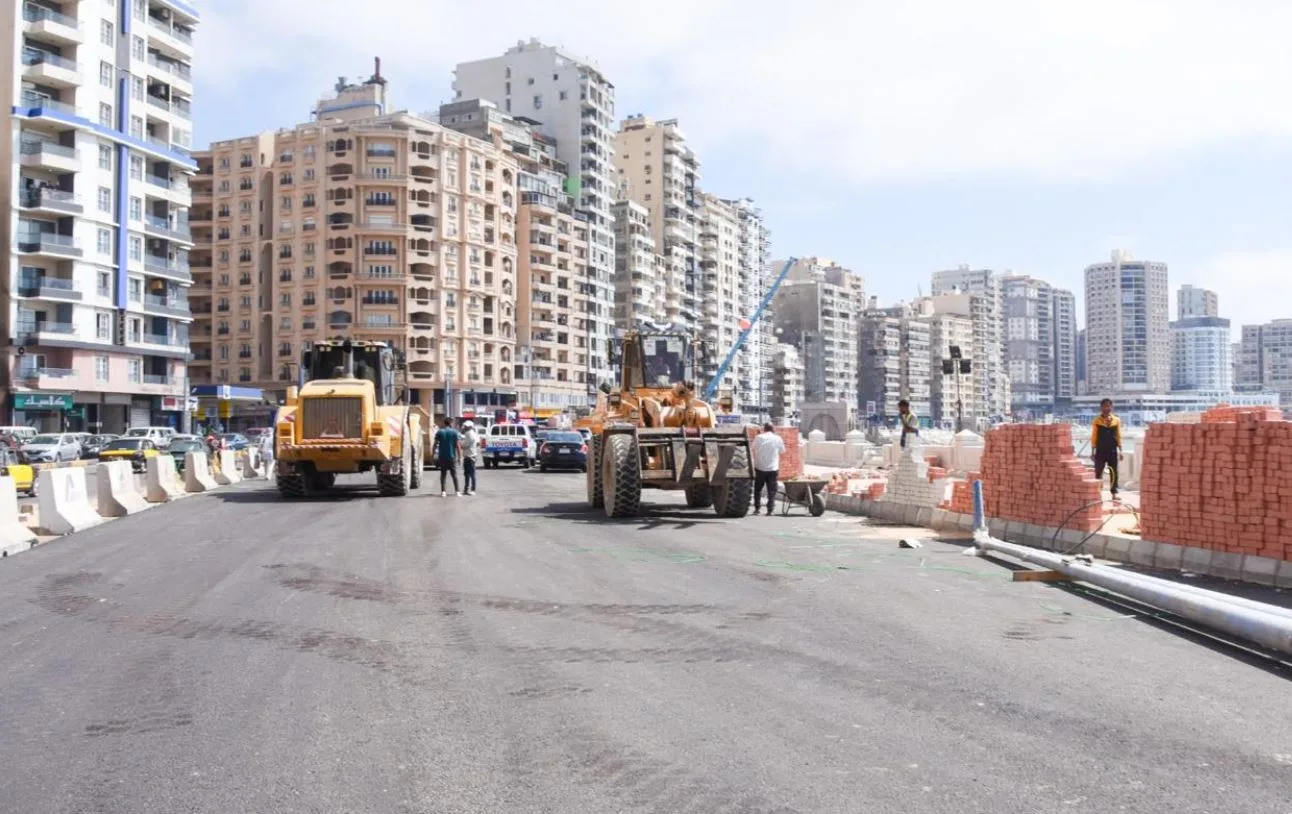 محافظ الإسكندرية: نستعد لاستقبال 2.8 مليون زائر هذا الصيف وإعادة تأهيل 144 مبنى على الكورنيش