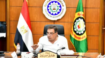 محافظ الدقهلية يُدعو إلى الإسراع في إتمام تطوير كورنيش شربين المطل على النيل