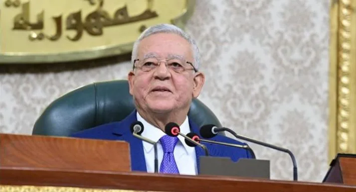 رئيس مجلس النواب ينهي الدورة الخامسة: المجلس لم يكن فقط مكانًا للمناقشات، بل كان صوتًا نابضًا للأمة وضميرًا مستيقظًا لها. رئيس مجلس النواب ينهي الدورة الخامسة: المجلس لم يكن فقط مكانًا للمناقشات، بل كان صوتًا نابضًا للأمة وضميرًا مستيقظًا لها.