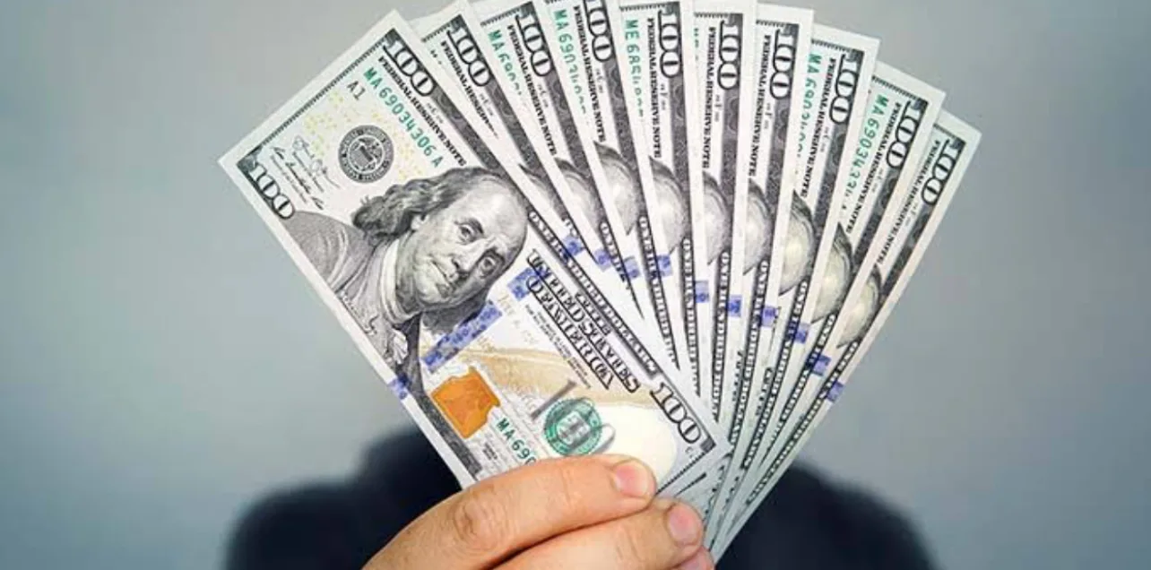 عاجل.. أسعار الدولار اليوم بعد قرار البنك المركزي.. هل سيحدث تحول في الاقتصاد؟ عاجل.. أسعار الدولار اليوم بعد قرار البنك المركزي.. هل سيحدث تحول في الاقتصاد؟