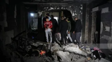 6 شهداء، من بينهم نساء، جراء قصف منزل في وسط قطاع غزة