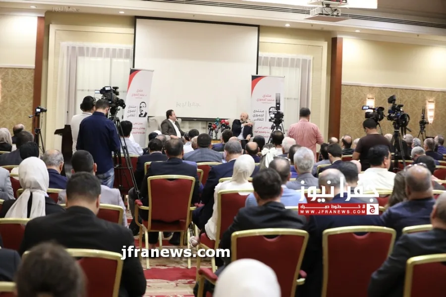 الرزاز: الانتقال إلى الديمقراطية يحتاج إلى الصبر والقدرة على الانعكاس الذاتي – صور