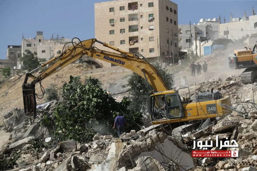 وزير الأشغال: تعزيز فرق المراقبة لمتابعة المباني غير المطابقة. وزير الأشغال: تعزيز فرق المراقبة لمتابعة المباني غير المطابقة.
