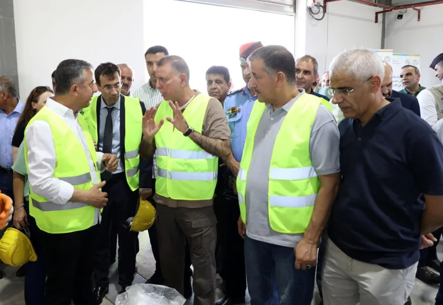 وزير الداخلية يدشن مصنعًا لتدوير البلاستيك – صور وزير الداخلية يدشن مصنعًا لتدوير البلاستيك – صور