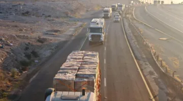 65 شاحنة جديدة من الأردن تتوجه إلى غزة