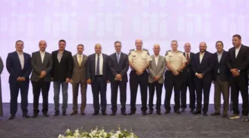 وزارة الصناعة في عُمان تكرم أول 100 شركة مشاركة في برنامج صنع في الأردن (صور)