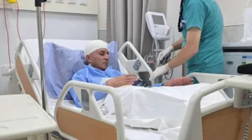 صورة: الصحفي فارس الحباشنة يتعرض للاعتداء أمام منزله