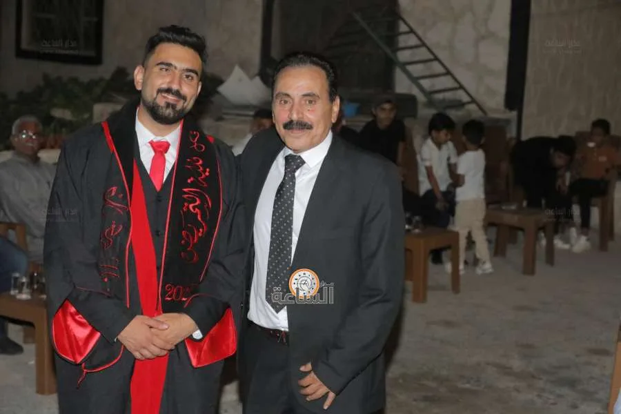 خالد الزواهرة يحتفل بتخرجه من مرحلة البكالوريوس (صور)