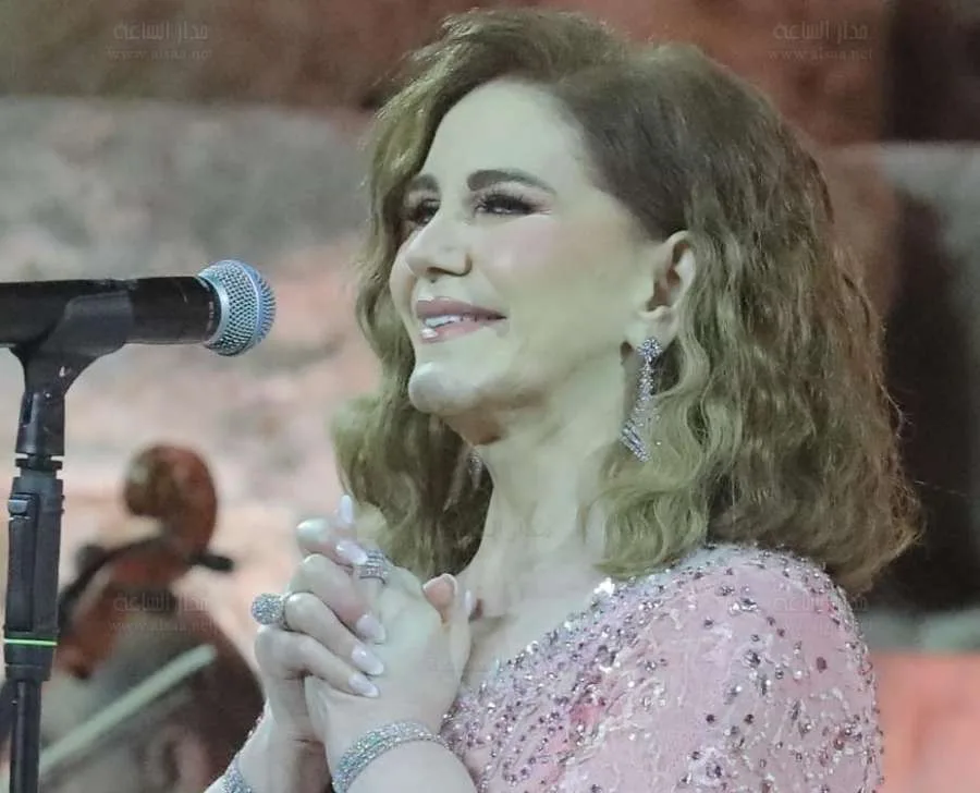 الجميلة ميادة الحناوي تعيد إحياء أجواء العشاق في جرش وتسترجع ذكريات الزمن الماضي (فيديو وصور) الجميلة ميادة الحناوي تعيد إحياء أجواء العشاق في جرش وتسترجع ذكريات الزمن الماضي (فيديو وصور)
