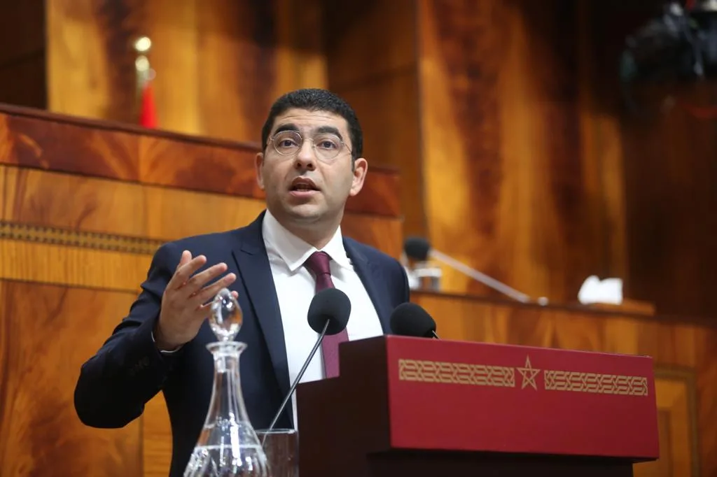 الحكومة تبحث مشروع قانون يحظر استغلال الأطفال والمسنين في وسائل الإعلام الاجتماعية. الحكومة تبحث مشروع قانون يحظر استغلال الأطفال والمسنين في وسائل الإعلام الاجتماعية.