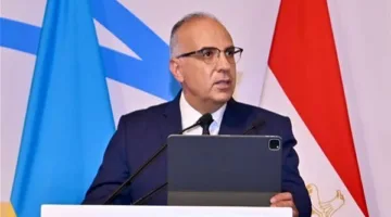وزير الري: بدء المرحلة السادسة من مشروع مكافحة الحشائش المائية في أوغندا