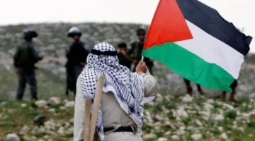 عدد الفلسطينيين في العالم يبلغ 15.2 مليون، منهم 7.8 مليون يقيمون في الشتات.