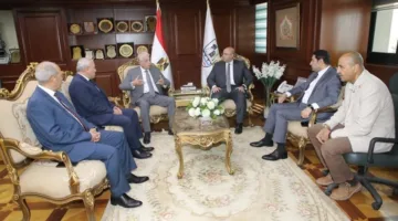 محافظ بني سويف يرحب بمستشار رئيس الجمهورية للتنمية المحلية ورئيس هيئة تطوير الصعيد