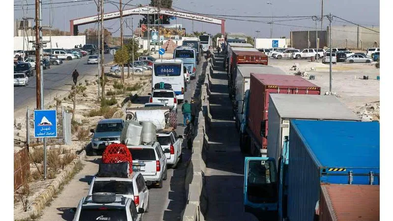 الحاج توفيق: 83 ألف شاحنة انتقلت من الأردن إلى سوريا الحاج توفيق: 83 ألف شاحنة انتقلت من الأردن إلى سوريا