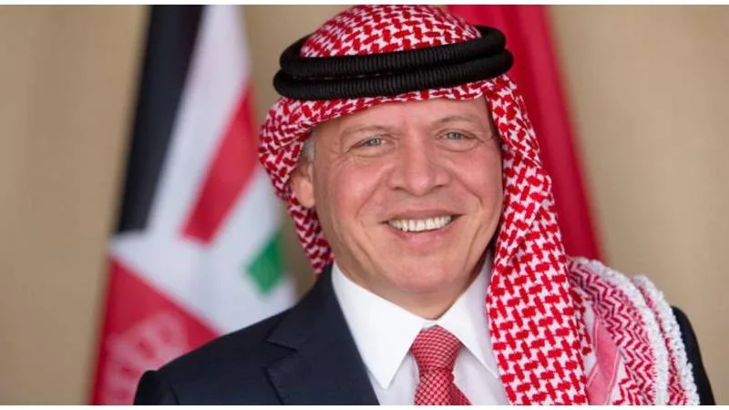 الملك يهنئ رئيس الجزائر بمناسبة عيد استقلاله الملك يهنئ رئيس الجزائر بمناسبة عيد استقلاله