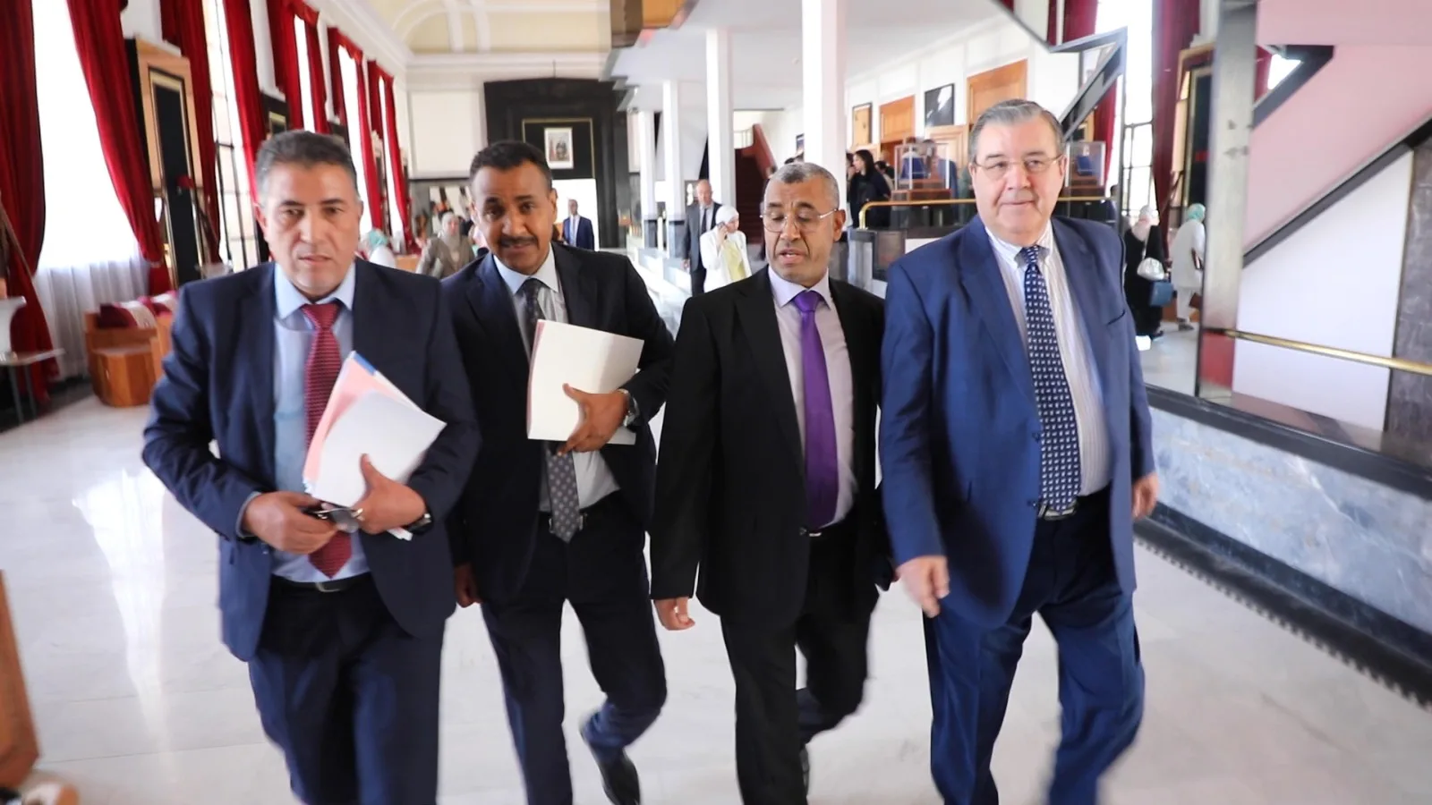 المعارضة تحذر من استغلال المونديال لأغراض سياسية وتحويله إلى “حدث انتخابي” المعارضة تحذر من استغلال المونديال لأغراض سياسية وتحويله إلى “حدث انتخابي”