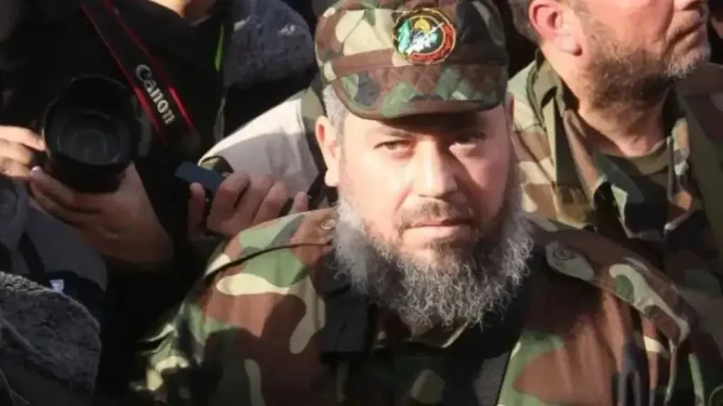 رفض اتفاق الهدنة مع إسرائيل: من يكون عز الدين الحداد المعروف بلقب شبح القسام؟ رفض اتفاق الهدنة مع إسرائيل: من يكون عز الدين الحداد المعروف بلقب شبح القسام؟