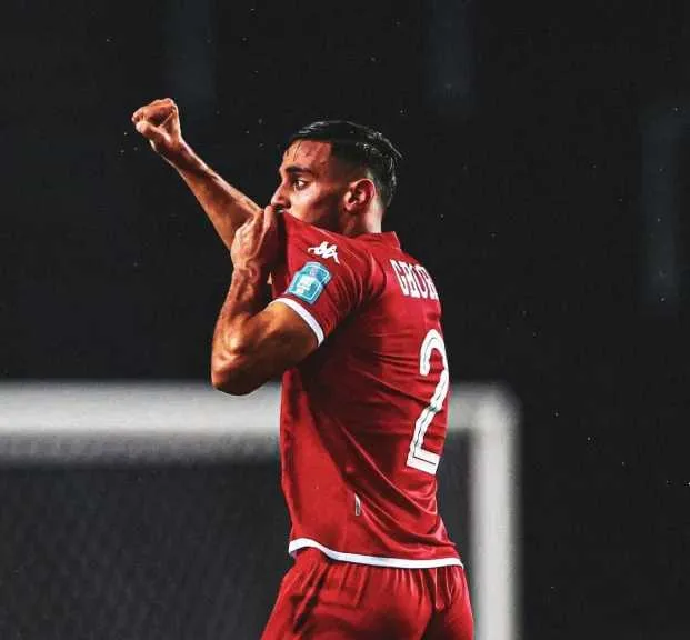 محمود غربال: النجم التونسي الواعد والهدف المرتقب لنادي الزمالك في سوق الانتقالات الصيفية برعاية جون إدوارد. محمود غربال: النجم التونسي الواعد والهدف المرتقب لنادي الزمالك في سوق الانتقالات الصيفية برعاية جون إدوارد.