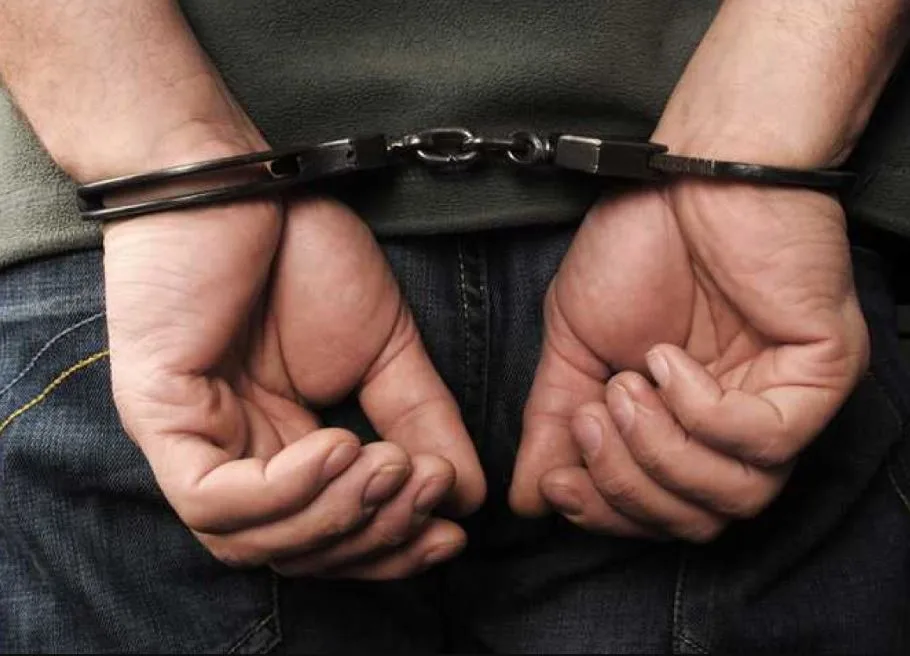 القبض على شخص بتهمة إدارة مؤسسة تعليمية غير مرخصة في مدينة نصر القبض على شخص بتهمة إدارة مؤسسة تعليمية غير مرخصة في مدينة نصر
