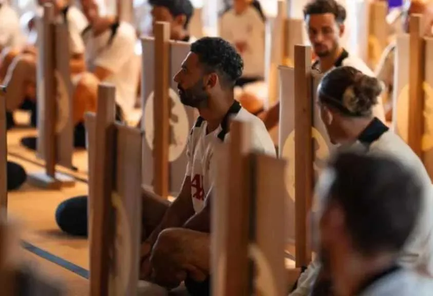 معسكر ليفربول: لماذا قام محمد صلاح بزيارة معبد إيكوين في طوكيو؟ معسكر ليفربول: لماذا قام محمد صلاح بزيارة معبد إيكوين في طوكيو؟