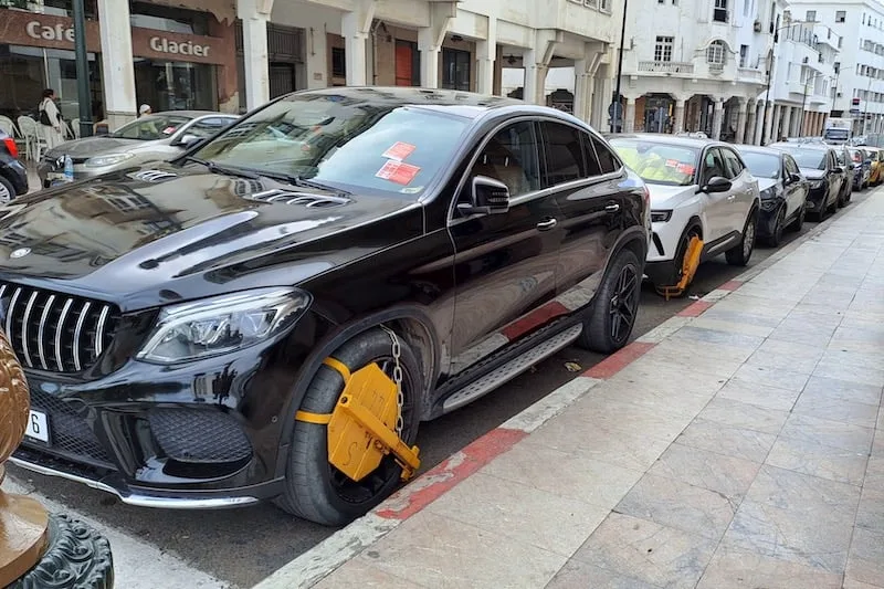 طنجة تتوقف عن استخدام ‘الصابو’ وتبدأ تطبيق نظام جديد لوقوف السيارات.