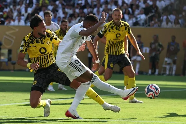 ريال مدريد يخرج دورتموند ويتأهل لمواجهة سان جيرمان في نصف نهائي كأس العالم للأندية ريال مدريد يخرج دورتموند ويتأهل لمواجهة سان جيرمان في نصف نهائي كأس العالم للأندية