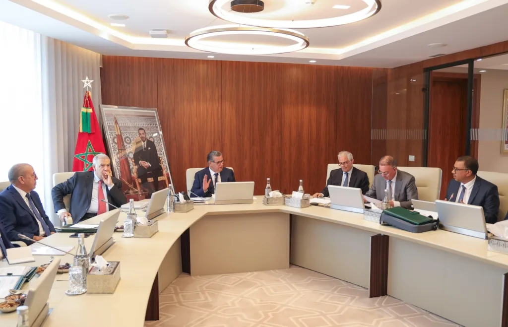خزانات السدود تصل إلى 4.3 مليار متر مكعب وأخنوش: نحتاج إلى مزيد من الوعي واليقظة خزانات السدود تصل إلى 4.3 مليار متر مكعب وأخنوش: نحتاج إلى مزيد من الوعي واليقظة