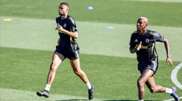 لياقة النصيري تثير إعجاب مورينيو وتمنع رحيله عن فنربخشه