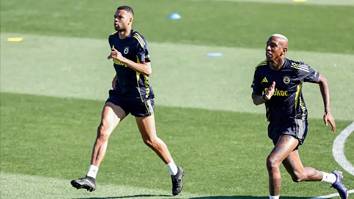 لياقة النصيري تثير إعجاب مورينيو وتمنع رحيله عن فنربخشه