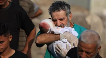إسرائيل تودي بحياة 50 فلسطينياً في غزة يوم الأحد
