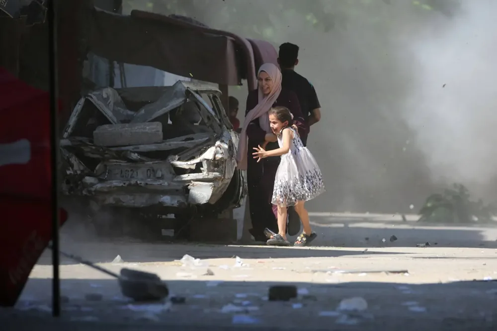 العالم في مرحلة التخطيط وإسرائيل تعارض.. ومستشار سياسي: غزة تحت سيطرة قرار فرد واحد