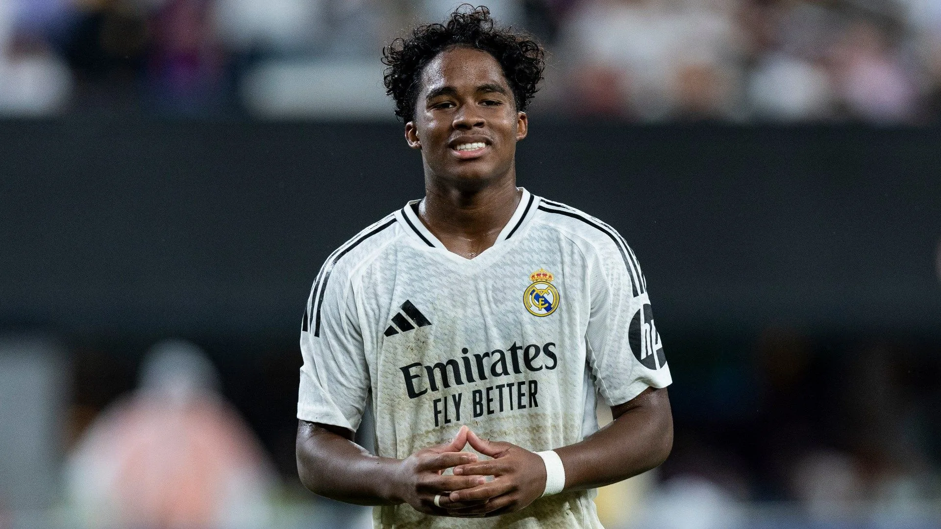 إصابة جديدة تؤخر رحيل إندريك عن ريال مدريد إصابة جديدة تؤخر رحيل إندريك عن ريال مدريد